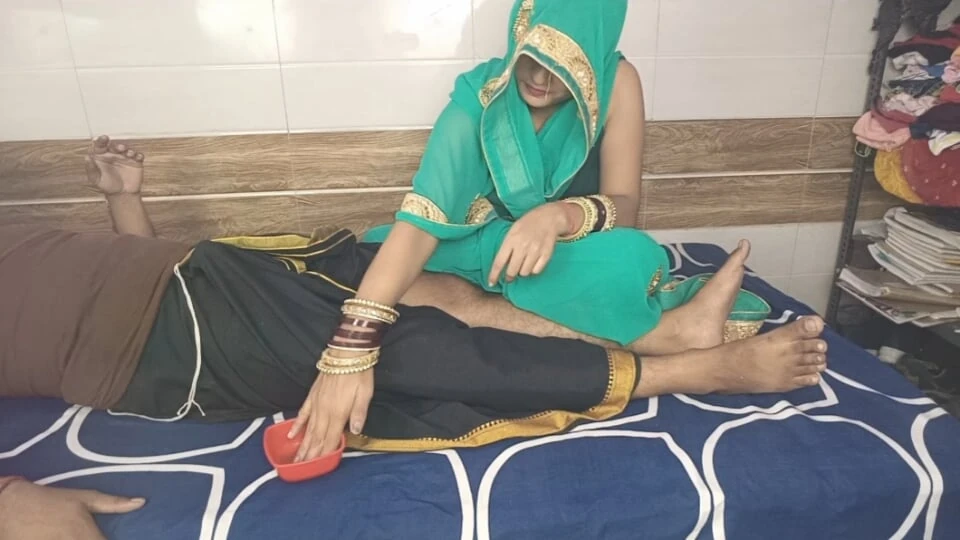 father-in-law called his daughter-in-law to his room to apply oil, then fucked her tight pussy.